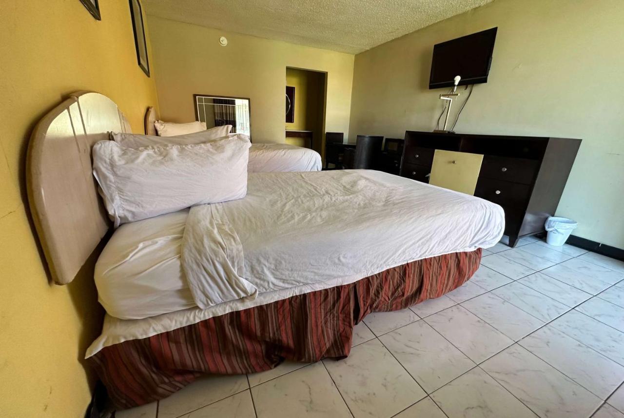 Travelodge By Wyndham Lumberton Dış mekan fotoğraf