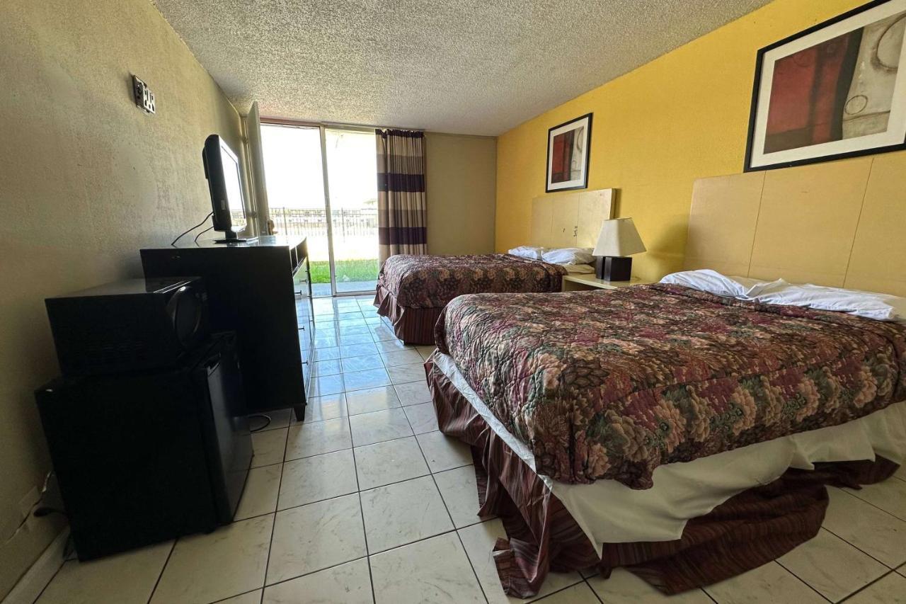 Travelodge By Wyndham Lumberton Dış mekan fotoğraf