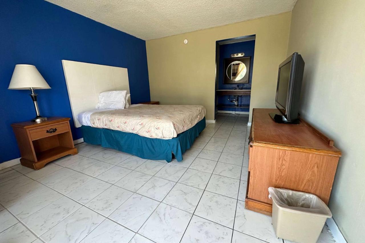 Travelodge By Wyndham Lumberton Dış mekan fotoğraf